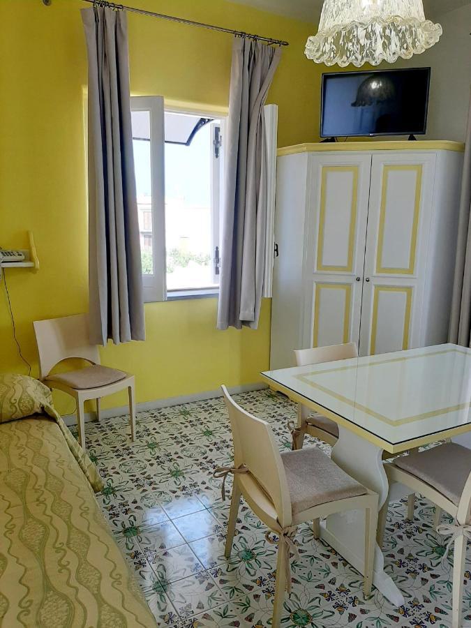 Hotel Residence Mendolita Lipari  Exterior foto