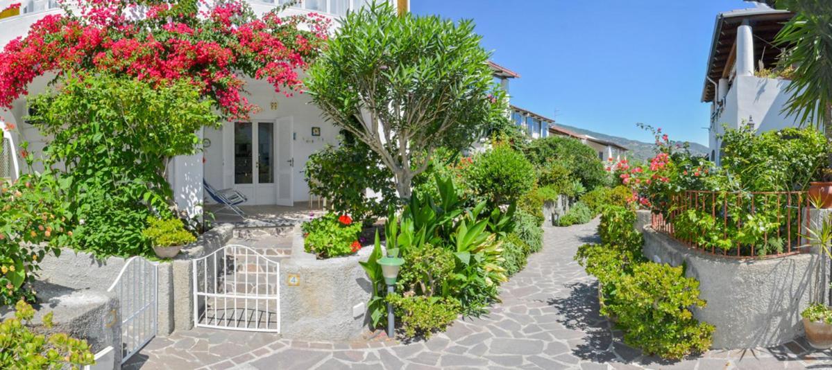 Hotel Residence Mendolita Lipari  Exterior foto
