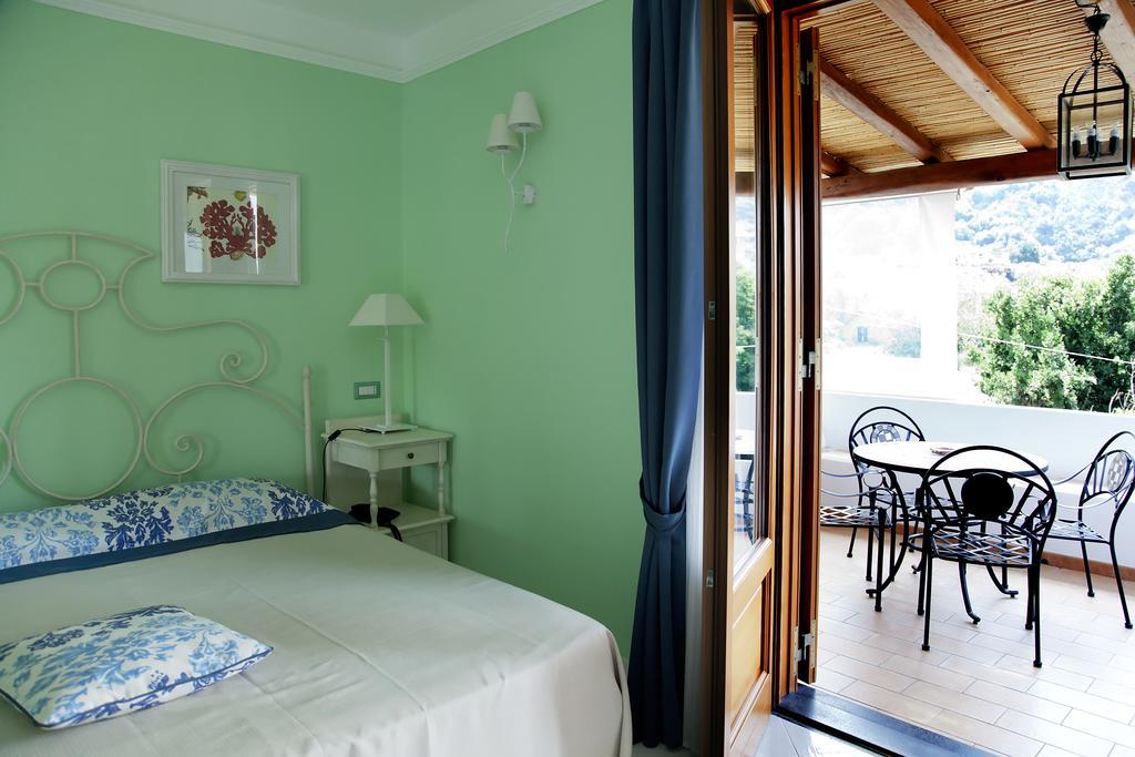 Hotel Residence Mendolita Lipari  Exterior foto