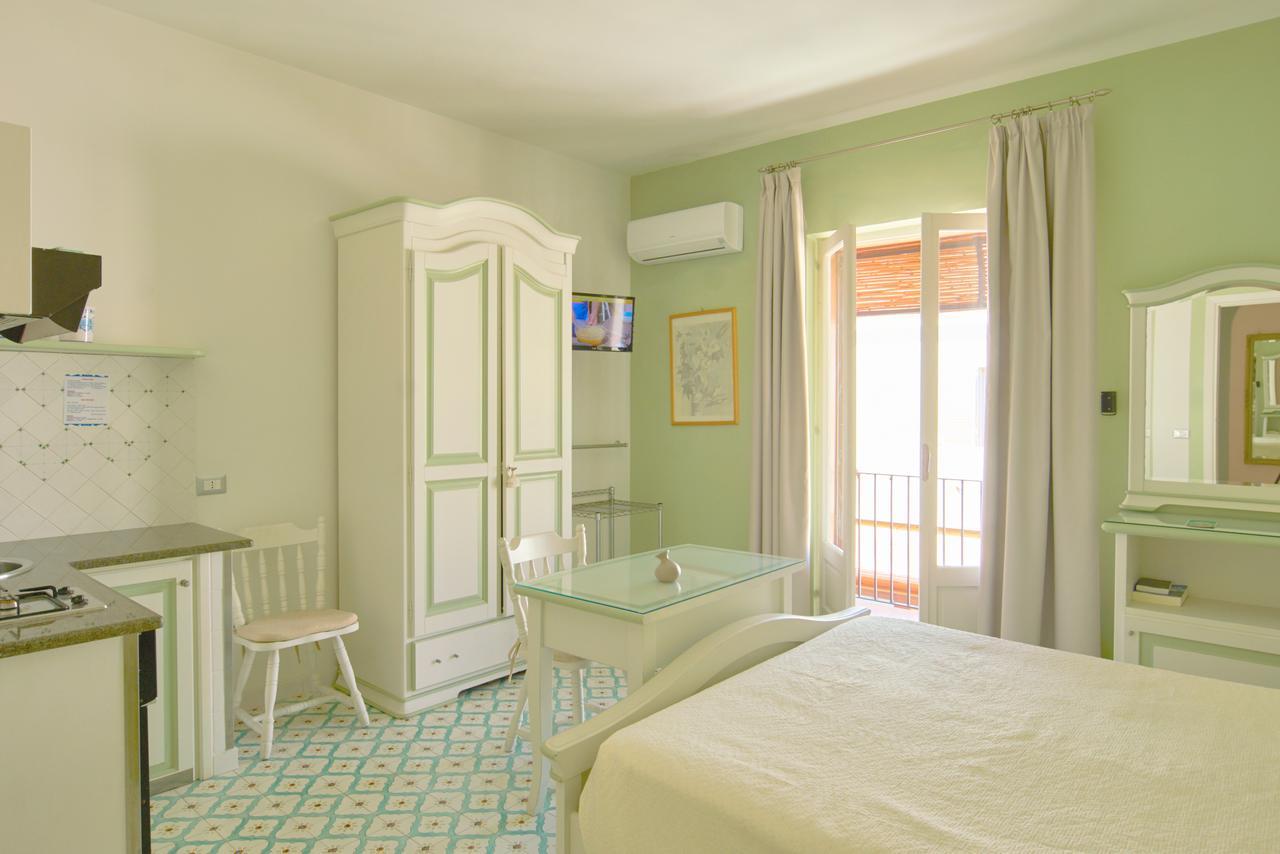Hotel Residence Mendolita Lipari  Exterior foto