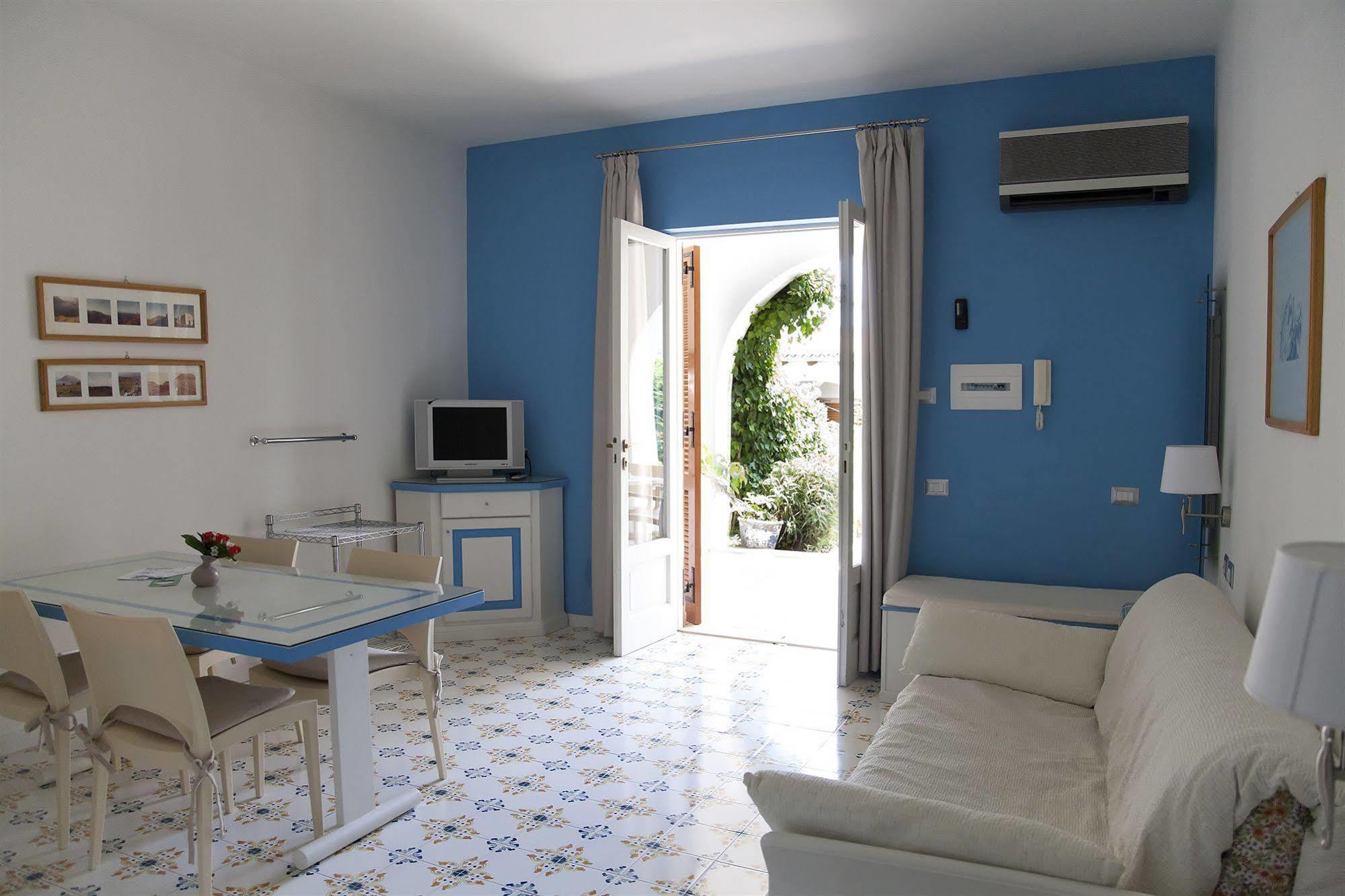 Hotel Residence Mendolita Lipari  Exterior foto