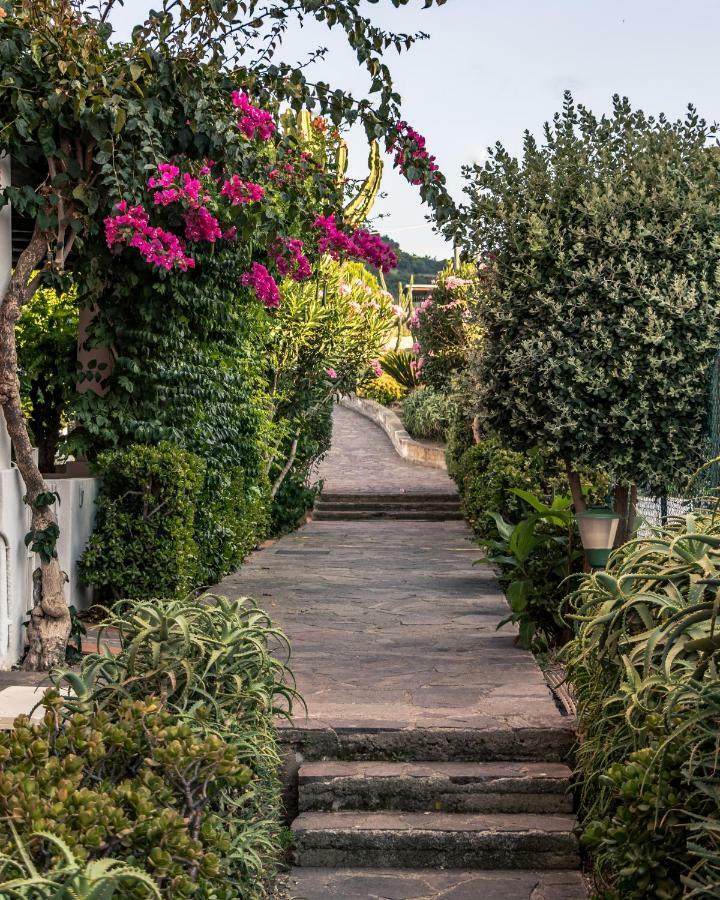 Hotel Residence Mendolita Lipari  Exterior foto