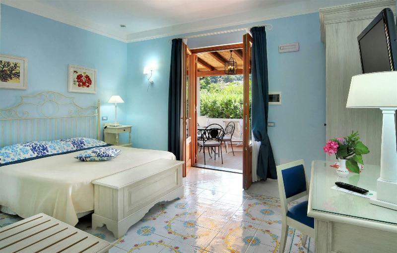Hotel Residence Mendolita Lipari  Exterior foto